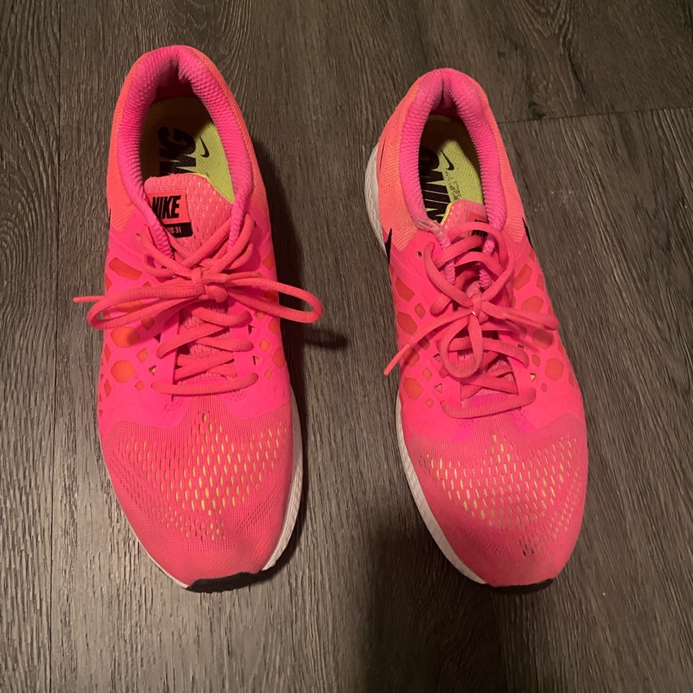 Nike Pegasus 31 Running Sneakers